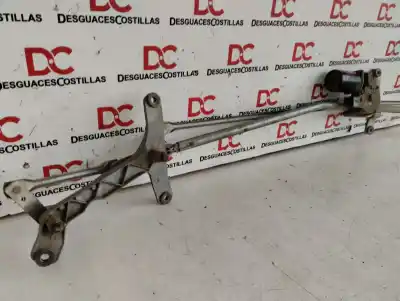 Pièce détachée automobile d'occasion MOTEUR D'ESSUIE-GLACE AVANT pour MERCEDES-BENZ VITO AUTOBÚS (W639)  Références OEM IAM A6398200140  