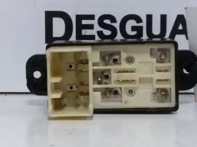 Peça sobressalente para automóvel em segunda mão botão / interruptor elevador vidro dianteiro direito por kia carnival ii (gq) 2.9 crdi referências oem iam 935782d000