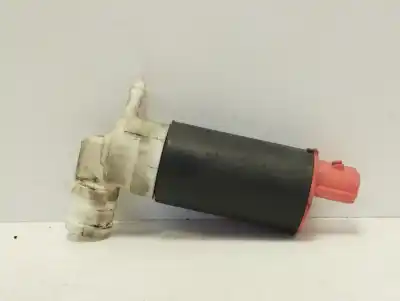 Second-hand car spare part washer pump for toyota corolla (e12) 1.6 16v oem iam references   