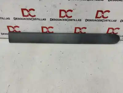 Pièce détachée automobile d'occasion enjoliveur arrière pour renault kangoo (f/kc0) authentique références oem iam 7700304636  