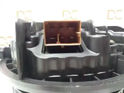 Pezzo di ricambio per auto di seconda mano ventola riscaldamento per audi a4 b6 (8e2) 1.9 tdi riferimenti oem iam 8e1820021b  663000u / 0045084