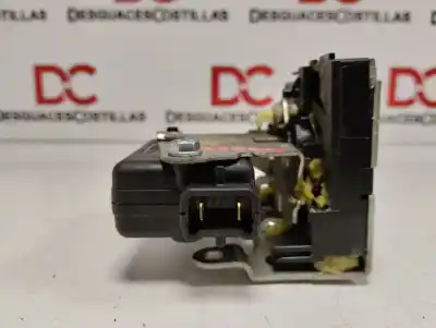 Peça sobressalente para automóvel em segunda mão FECHADURA DA PORTA TRASEIRA ESQUERDA por DACIA SANDERO  Referências OEM IAM 8200735268  