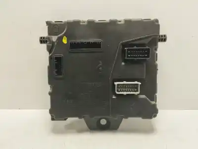 Peça sobressalente para automóvel em segunda mão caixa de fusíveis e relés por renault kangoo profesional referências oem iam 8200924039  