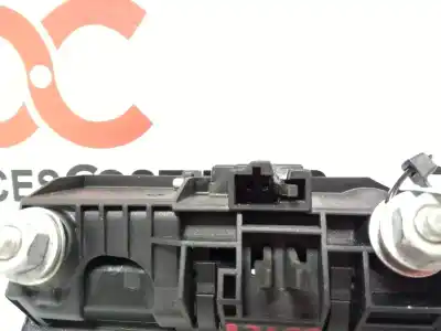 Автозапчастина б/у ЗОВНІШНЯ РУЧКА ВОРОТ для AUDI A4 BERLINA (B8)  Посилання на OEM IAM 5N0827566T  5N0827566