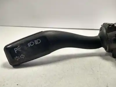 Peça sobressalente para automóvel em segunda mão comutador de piscas  por audi a4 berlina (8e) 2.0 20v cat (alt) referências oem iam 8e0953513a  