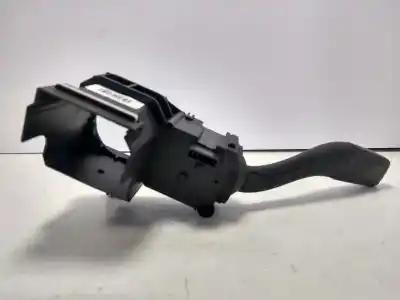 Peça sobressalente para automóvel em segunda mão comutador de piscas  por audi a4 berlina (8e) 2.0 20v cat (alt) referências oem iam 8e0953513a  