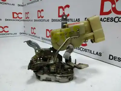 Автозапчастина б/у замок передній праві двері для TOYOTA YARIS (NCP1/NLP1/SCP1) 1.3 16V CAT Посилання на OEM IAM   