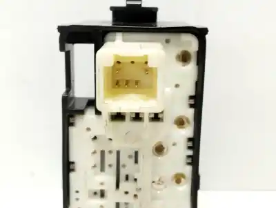 Peça sobressalente para automóvel em segunda mão botão / interruptor elevador vidro dianteiro direito por toyota auris hybrid active referências oem iam 8481002140  