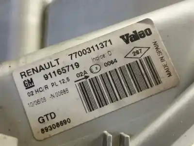 Second-hand car spare part left headlight for opel vivaro furgón 2.7t corto 101 cv / 74 kw oem iam references 7700311371  