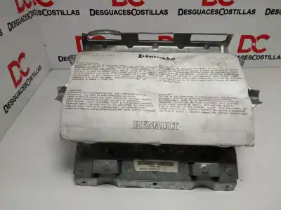 Pezzo di ricambio per auto di seconda mano air bag anteriore destro per renault clio ii fase ii (b/cb0) base authentique 82 cv / 60 kw riferimenti oem iam 8200238147  