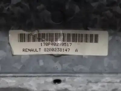 Pezzo di ricambio per auto di seconda mano air bag anteriore destro per renault clio ii fase ii (b/cb0) base authentique 82 cv / 60 kw riferimenti oem iam 8200238147  