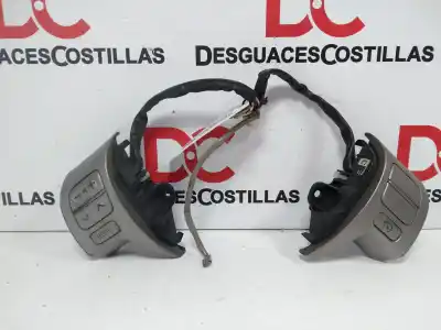 Peça sobressalente para automóvel em segunda mão comandos do volante por toyota auris active referências oem iam 