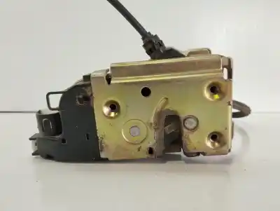 Peça sobressalente para automóvel em segunda mão fechadura da porta dianteira direita por citroen c2 collection referências oem iam 9136q8  
