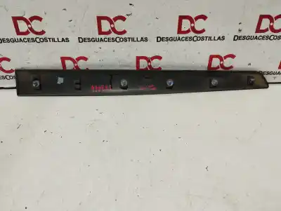 Peça sobressalente para automóvel em segunda mão moldagem por renault kangoo profesional referências oem iam 8200439115  