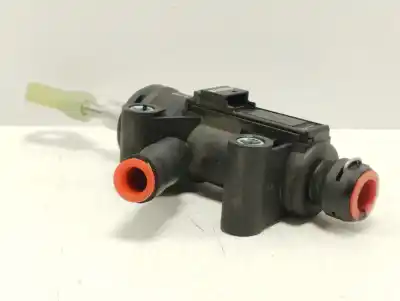 Pièce détachée automobile d'occasion CYLINDRE RÉCEPTEUR D'EMBRAYAGE pour BMW 1 (F20)  Références OEM IAM 13670610  