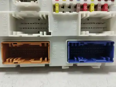 Peça sobressalente para automóvel em segunda mão caixa de fusíveis e relés por ford focus iii 1.5 tdci referências oem iam f1dt14a073pf  