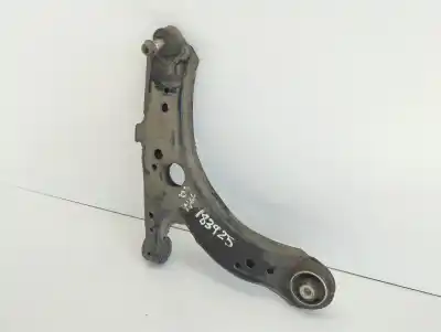 Recambio de automóvil de segunda mano de BRAZO SUSPENSION DELANTERO DERECHO para SEAT LEON (1M1)  referencias OEM IAM 1J0407151C  