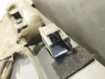 Peça sobressalente para automóvel em segunda mão porta luvas por volvo v70 familiar 2.4 d referências oem iam 8650374