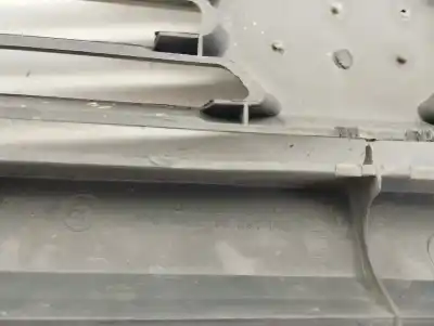 Second-hand car spare part front grille for opel corsa a básico oem iam references 90291104  