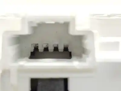 Second-hand car spare part interior light for citroen c4 lim. seduction oem iam references 96727263bj01  