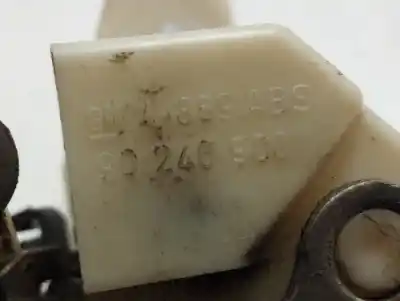 Pezzo di ricambio per auto di seconda mano serratura porta anteriore destra per opel kadett e ls berlina riferimenti oem iam 90240900  