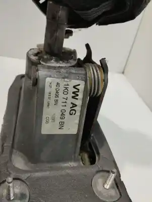 Pezzo di ricambio per auto di seconda mano Leva Del Cambio per SEAT LEON (1P1) Reference Riferimenti OEM IAM 1K0711049BN  