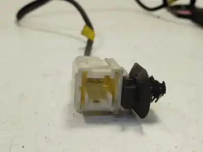 Pezzo di ricambio per auto di seconda mano gancio cintura anteriore sinistro per peugeot 308 confort riferimenti oem iam 8975k9