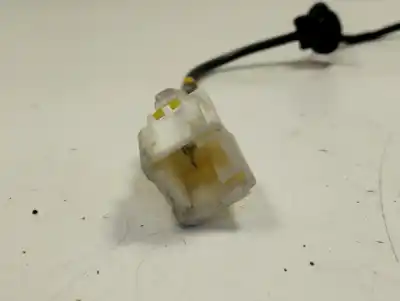 Pezzo di ricambio per auto di seconda mano gancio cintura anteriore destro per peugeot 308 confort riferimenti oem iam 8975l0