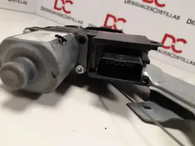 Recambio de automóvil de segunda mano de ELEVALUNAS DELANTERO DERECHO para PEUGEOT 308 SW  referencias OEM IAM 9675466080 1137328755 9675467380 / 0130822743