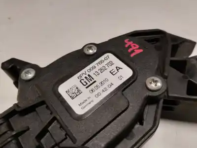 Second-hand car spare part accelerator pedal for opel astra j lim. cosmo oem iam references 13252702  