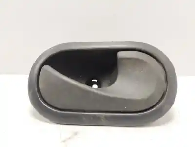 Second-hand car spare part interior right front handle for renault kangoo profesional oem iam references 8200310580  