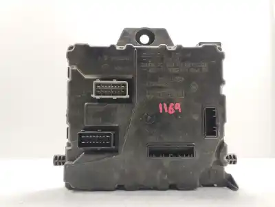 Pezzo di ricambio per auto di seconda mano SCATOLA RELÈ/FUSIBILI per RENAULT KANGOO  Riferimenti OEM IAM 8201077405  