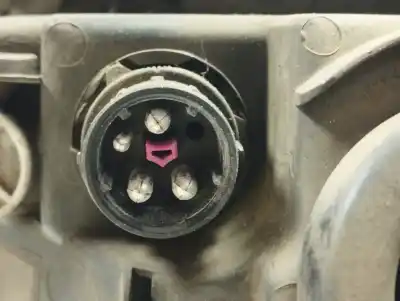 Second-hand car spare part right headlight for audi a4 berlina (b5) 1.9 tdi oem iam references 8d0941004a  