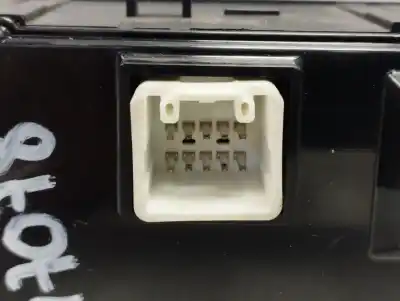 Peça sobressalente para automóvel em segunda mão comando de sofagem (chauffage / ar condicionado) por toyota verso active referências oem iam 559000f110  