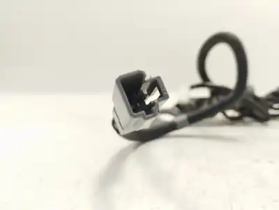 Автозапчасти б/у крюк для ремня передний правый за toyota verso active ссылки oem iam 732300f030b0