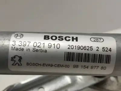 Автозапчастина б/у ДВИГАТЕЛЬ ПЕРЕДНІХ Склоочисників для PEUGEOT 208  Посилання на OEM IAM 9815497780  
