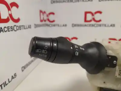 Peça sobressalente para automóvel em segunda mão Comandos De Alavanca por RENAULT LAGUNA III Dynamique Referências OEM IAM 255670001R  