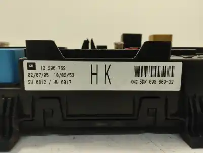 Second-hand car spare part FUSE BOX UNIT for OPEL ASTRA GTC  OEM IAM references 13206762  
