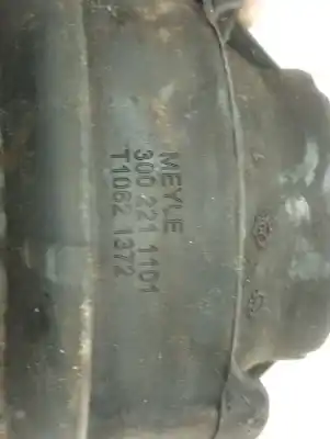 Second-hand car spare part engine support for bmw serie 3 berlina (e46) 320d oem iam references 3002211101  