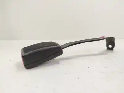 Peça sobressalente para automóvel em segunda mão CHICOTE / ENCAIXE CINTO SEGURANÇA DIANTEIRO ESQUERDO por SEAT LEON (1P1) 2.0 TDI 16V Referências OEM IAM 5P0857755E  