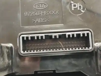 Peça sobressalente para automóvel em segunda mão comando de sofagem (chauffage / ar condicionado) por kia stonic (ybcuv) drive referências oem iam 97250h8420  