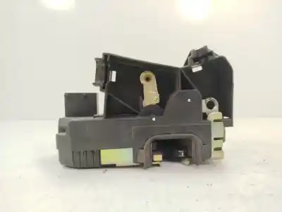 Second-hand car spare part LEFT FRONT DOOR LOCK for OPEL ZAFIRA A MONOSPACE (T98) 2.0 DI 16V (F75) OEM IAM references 90561151  