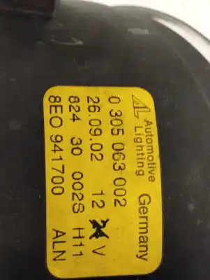 Автозапчастина б/у правий протитуман для audi a4 b6 avant (8e5) 3.0 посилання на oem iam 8e0941700b  