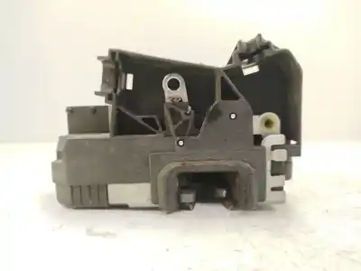 Second-hand car spare part LEFT FRONT DOOR LOCK for OPEL CORSA C  OEM IAM references 24434884  