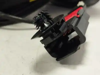 Second-hand car spare part front right seat belt for renault clio iii pack authentique oem iam references 8200838217  