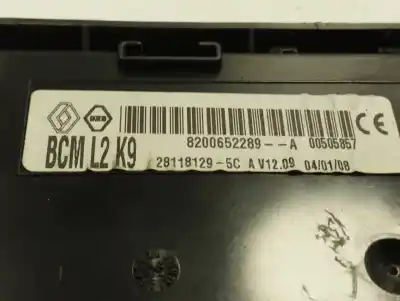 Автозапчасти б/у блок реле/предохранителей за renault clio iii pack authentique ссылки oem iam 8200652289