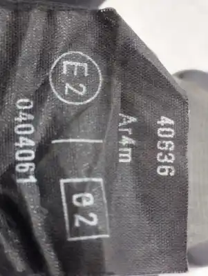 Автозапчастина б/у центральний задній ремін безпеки для renault clio iii pack authentique посилання на oem iam 8200683944  