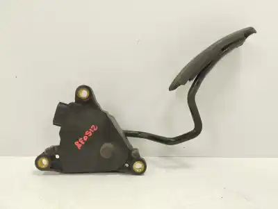 Pièce détachée automobile d'occasion PÉDALE D'ACCÉLÉRATEUR pour RENAULT CLIO III  Références OEM IAM 8200297342  