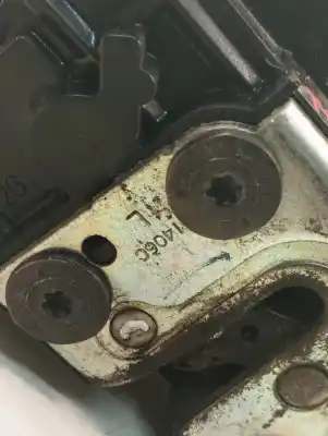 Автозапчастина б/у замок дверей заднього лівого для renault clio iii pack authentique посилання на oem iam 8200300128  