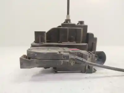 Second-hand car spare part left front door lock for renault clio iii pack authentique oem iam references 8200300123  